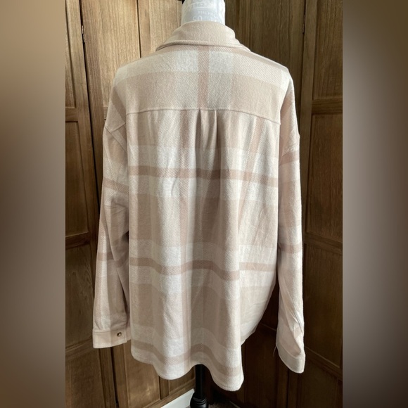 NWT Members Mark Cozy Flannel Button Down Shirt. - Picture 3 of 5